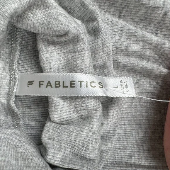 Fabletics Jess Long Sleeve Turtleneck Top Sweater Gray Size Large NWT - Picture 5 of 9
